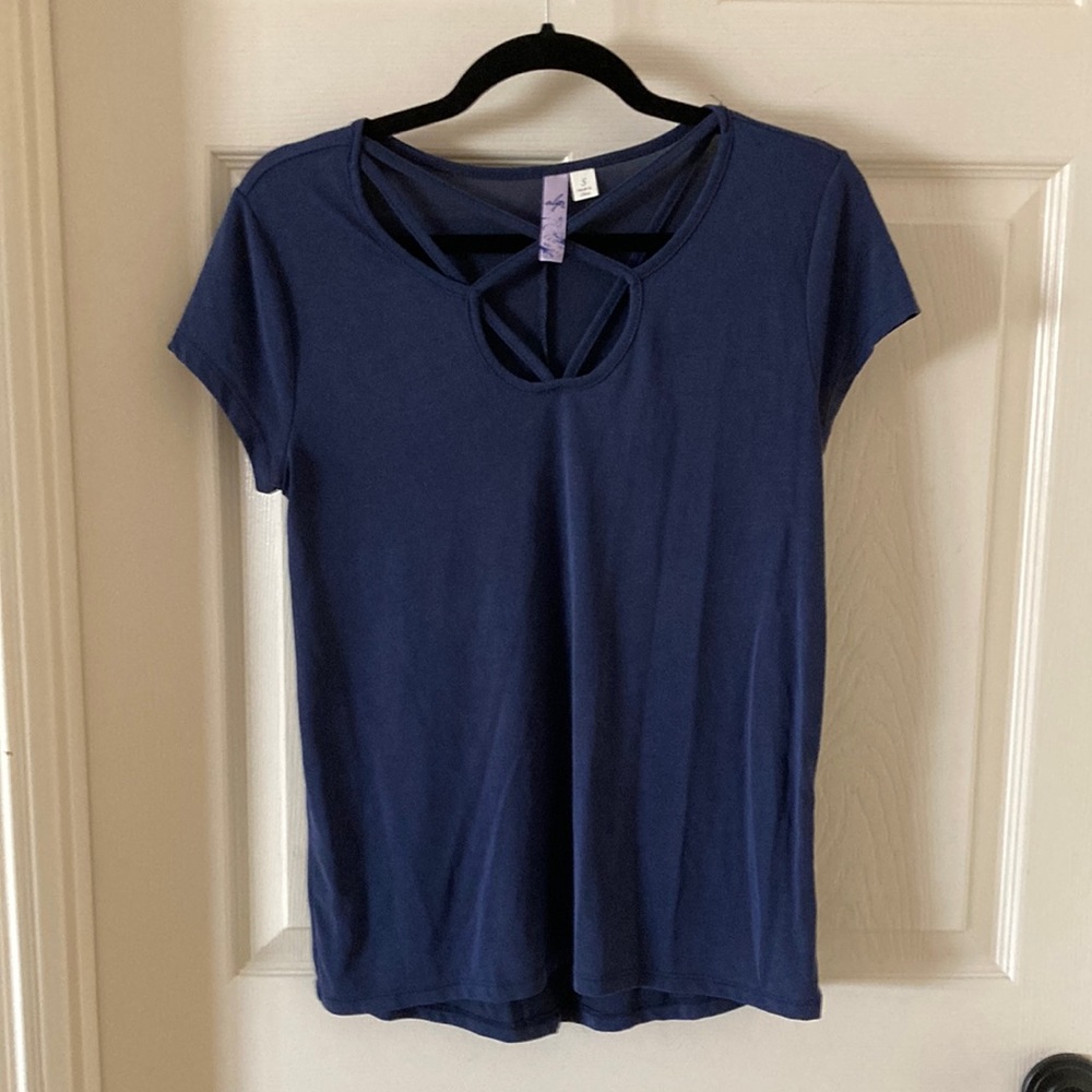 Alya Navy Blue Strappy T-Shirt Blouse Top Size Small Like New Stretch Soft EUC